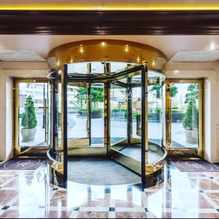 Vip 2 Rooms 75M2 Center Of Obolon Near River Side Kiev Exterior foto