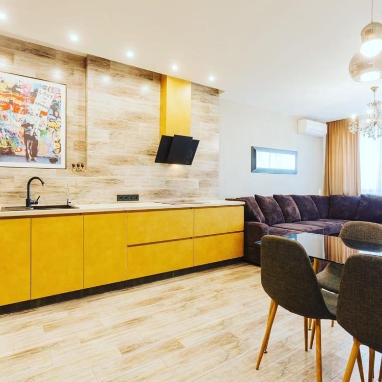 Vip 2 Rooms 75M2 Center Of Obolon Near River Side Kiev Exterior foto